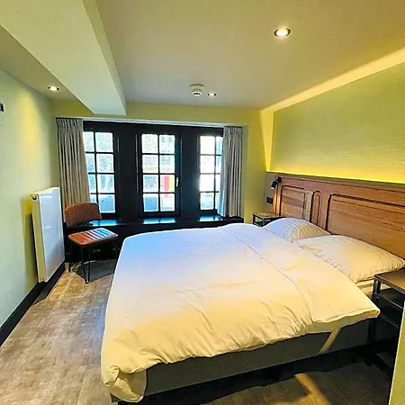 Amigo 2* Amsterdam